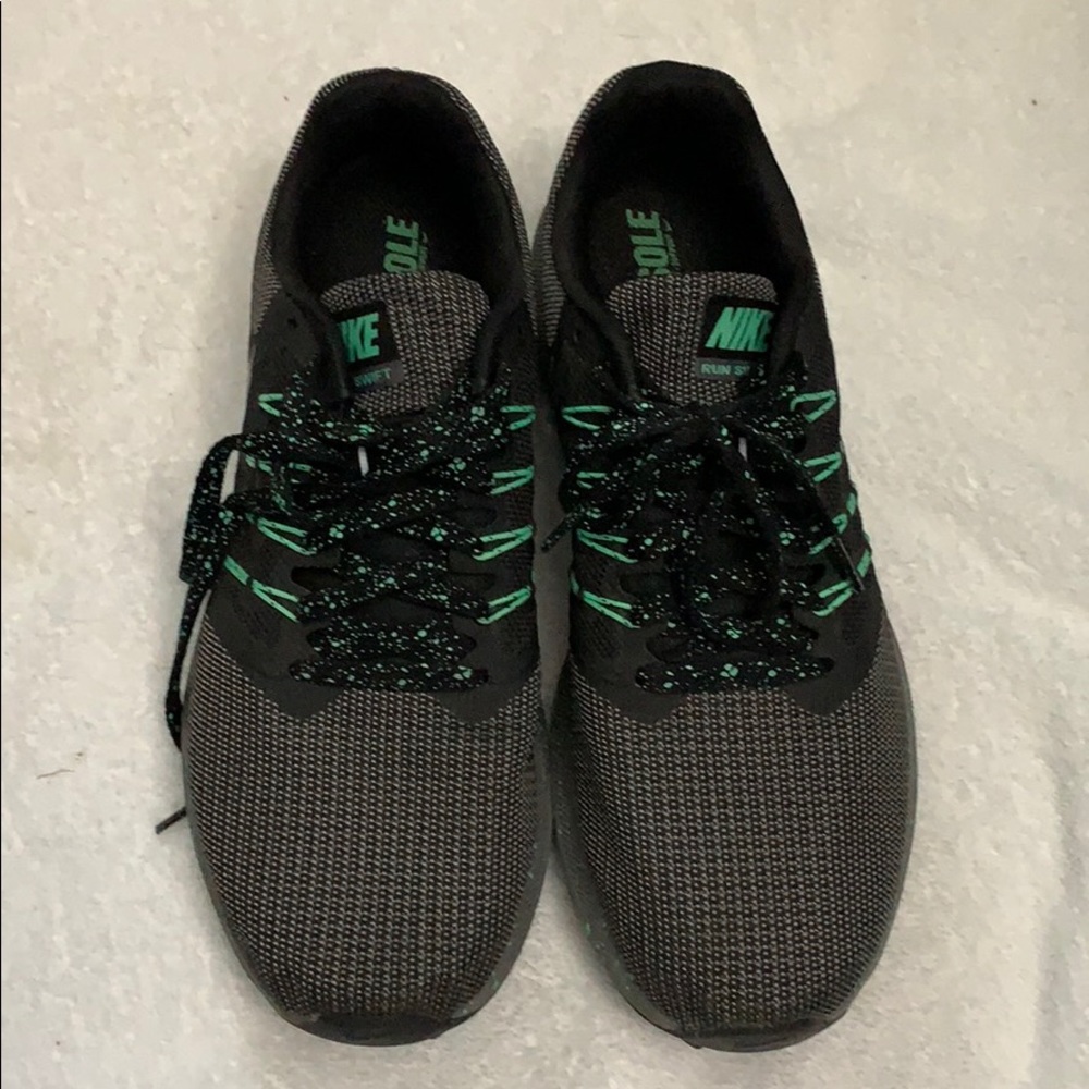 Women’s Nike running shoe